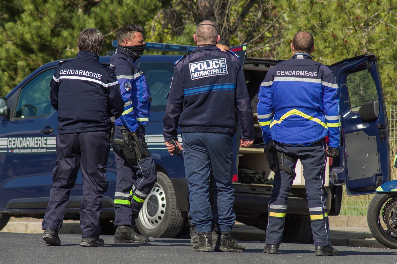 Message de prévention de la gendarmerie : fraudes bancaires et faux coursiers